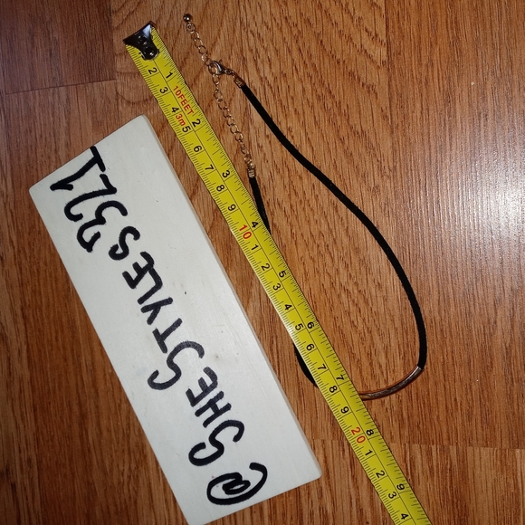 Choker Style Necklace Bundle - Picture 5 of 8